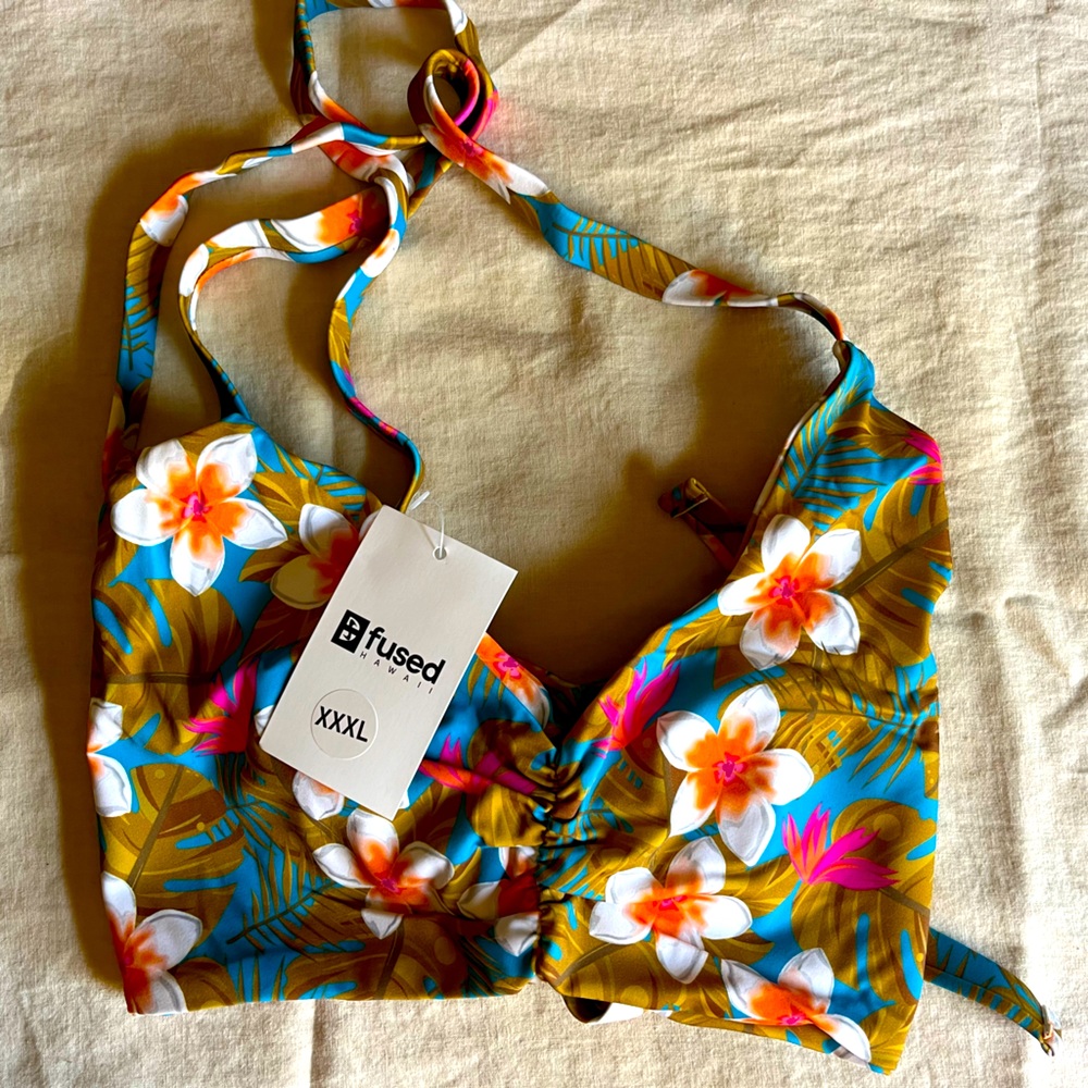 Fused Hawaii 3X Kohanaiki top in Hawaii My Home